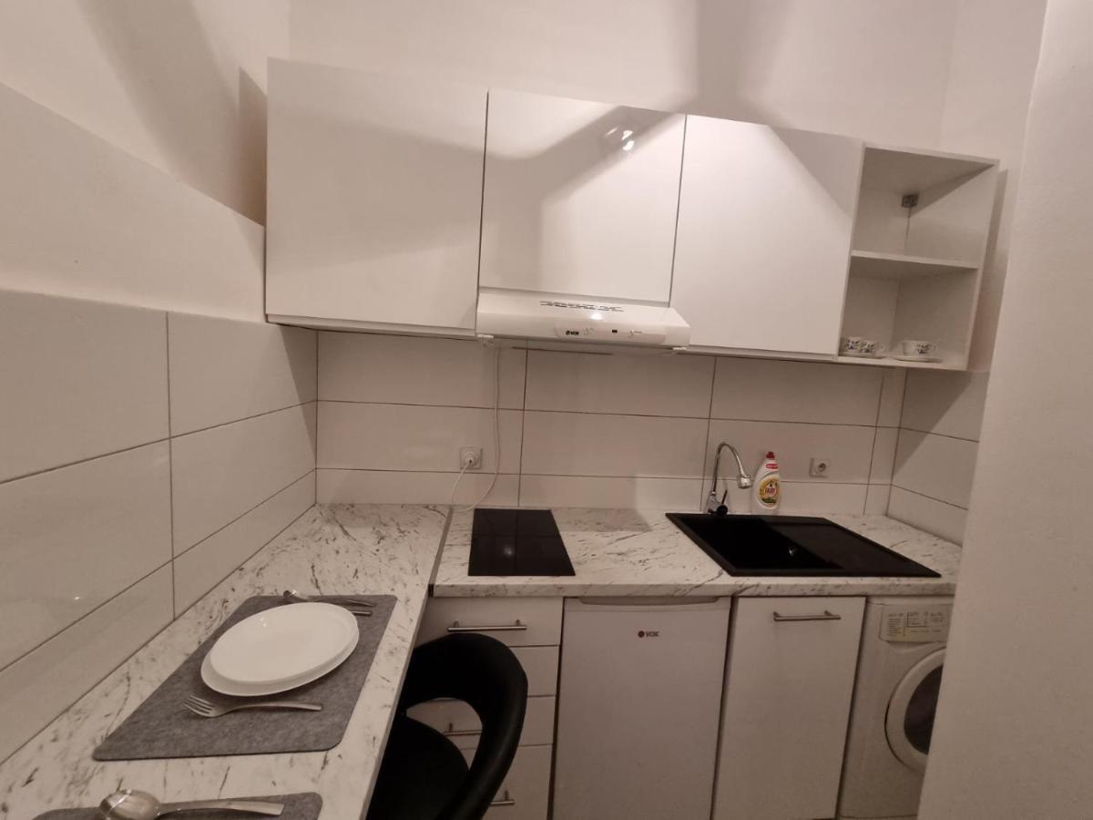 Dusan City Center Parlament Belgrad Zewnętrze zdjęcie